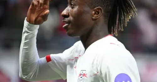 BLOCKBUSTER FROM LONDON! Arsenal launch stunning bid for electric winger, aiming to secure Martinelli's heir as Chelsea circle.