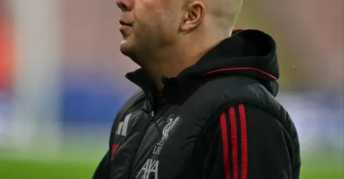 LIVERPOOL  DROP A BOMBSHELL: Stuart Pearce tells Arne Slot and Liverpool brutal truth after $600M investment