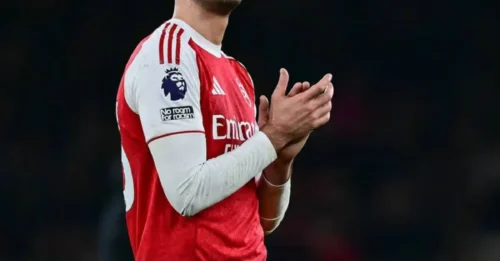 LONDON DROP A BOMBSHELL: Arsenal now plotting deadline day transfer with injured star being sent to specialist