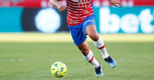 HUGE TRANSFER CONFIRMED? Liverpool's secret $188M mission EXPOSED as they look to hijack Newcastle's move for the 33-goal hitman!