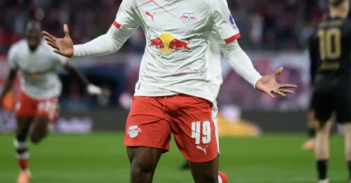 JUST IN: Fabrizio Romano CONFIRMS Liverpool preparing to SACRIFICE TWO Slot regulars to land £87m teenage SENSATION!