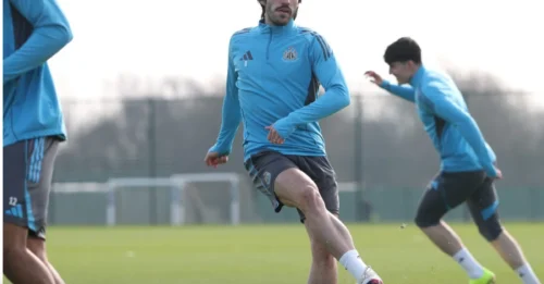 IT’S OFFICIALLY ON. Arsenal just DROPPED £61 MILLION to STEAL the Italian engine from Newcastle’s system. The Premier League has been put on NOTICE.