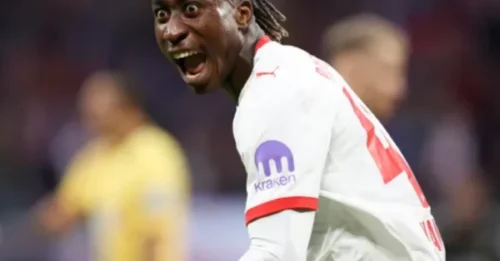 Liverpool just SNIPED Man United’s target. The €100M Bundesliga monster—13 goals, 9 assists—is now in advanced talks with Anfield. United? WATCHING FROM THE SIDELINES.