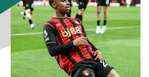£80 MILLION for a 19-year-old “PRODIGY” with 11 PREMIER LEAGUE GOALS. This is NOT a future plan. This is the Ekitike REPLACEMENT. PERIOD.