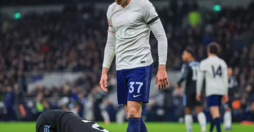 £60m. A MIDSUMMER NIGHT’S DREAM for most clubs. But for Man United? A NIGHTMARE. The star has ONE destination, and it’s Anfield.