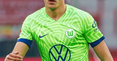 BOMBSHELL IN MERSEYSIDE! The £90m man who replaces Van Dijk is already WAITING – and he only wants a RED shirt.
